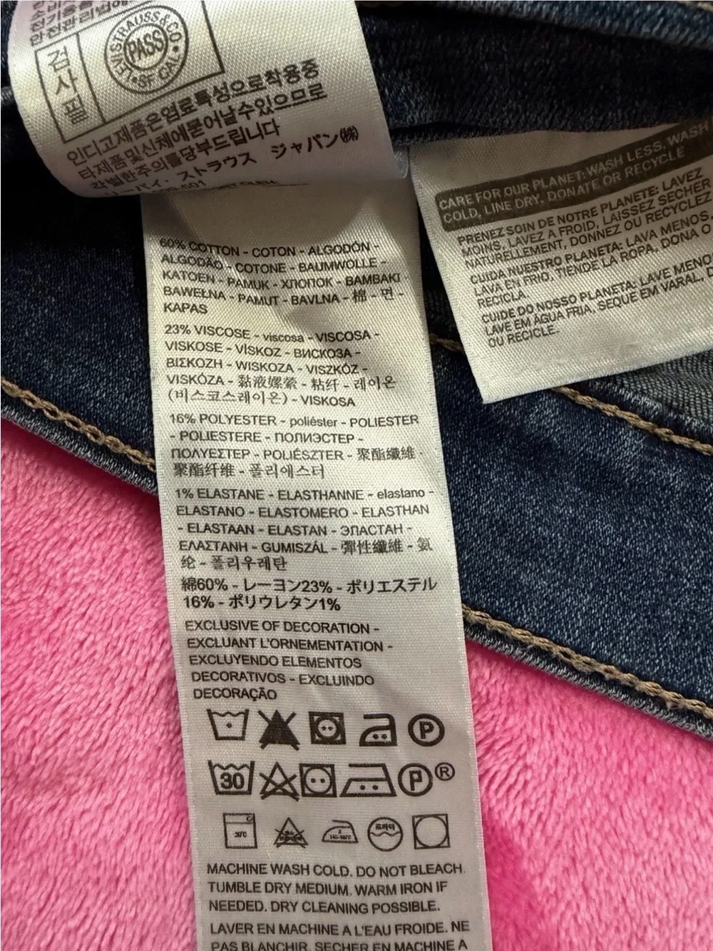 Levi's Dark Blue Boyfriend men’s Jeans size 29 excellent condition